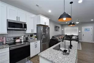 2516 Bluebird Ln, Winston-Salem, NC 27106 - Photo 4