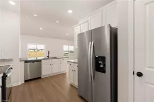 216 Macintosh Dr, King, NC 27021 - Photo 4