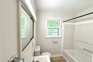 4224 Kildare Dr, Greensboro, NC 27405 - Photo 10