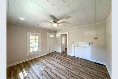 3414 Summit Avenue, Greensboro, NC 27405 - Photo 4