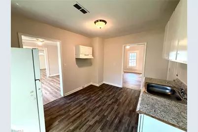 3414 Summit Avenue, Greensboro, NC 27405 - Photo 10