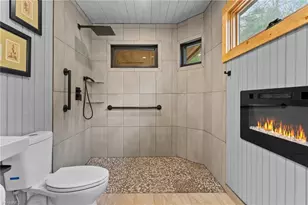 110 Mountain Hearth Dr, Sparta, NC 28675 - Photo 16