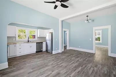 1009 N Scales Street, Reidsville, NC 27320 - Photo 6