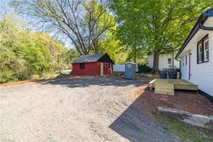 1009 N Scales St, Reidsville, NC 27320 - Photo 28