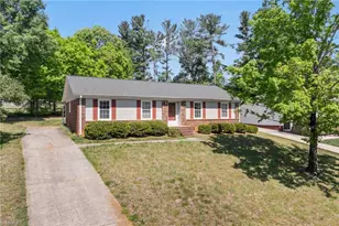 203 Shenandoah Dr, Winston-Salem, NC 27103 - Photo 2