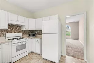 4990 Fiddlers Run Dr, Kernersville, NC 27284 - Photo 10