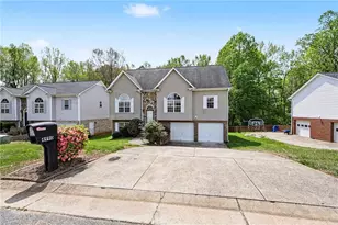 4990 Fiddlers Run Dr, Kernersville, NC 27284 - Photo 6