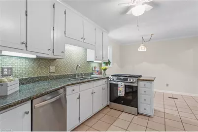 313 Westridge Drive, Burlington, NC 27215 - Photo 14