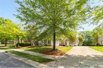5559 Prosperity View Drive #1, Charlotte, NC 28269 - Photo 6