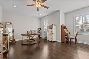 720 Sugarberry Ln, Greensboro, NC 27455 - Photo 16
