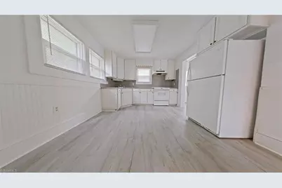 927 E Dayton Avenue, High Point, NC 27262 - Photo 2