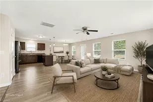 4586 Sun Valley Ln, Kernersville, NC 27284 - Photo 2