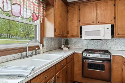 200 Beckford Drive, Lexington, NC 27295 - Photo 14