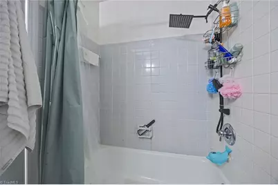 1105 Robin Hood Road #F, High Point, NC 27262 - Photo 20