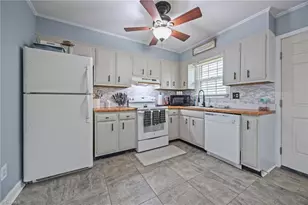 1105 Robin Hood Rd, High Point, NC 27262 - Photo 12