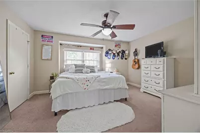 1105 Robin Hood Road #F, High Point, NC 27262 - Photo 16