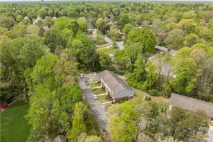 1105 Robin Hood Rd, High Point, NC 27262 - Photo 36