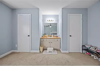 1105 Robin Hood Road #F, High Point, NC 27262 - Photo 24