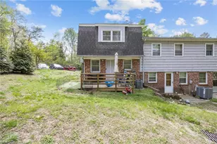 1105 Robin Hood Rd, High Point, NC 27262 - Photo 4