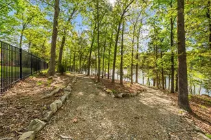 135 Harbor Dr W, Lexington, NC 27292 - Photo 42