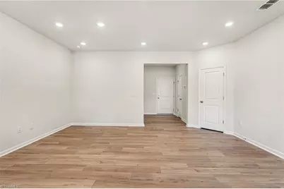 1507 Allegheny  River Street, Greensboro, NC 27405 - Photo 8