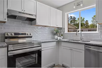 2218 Shadow Valley Road #B, High Point, NC 27265 - Photo 4