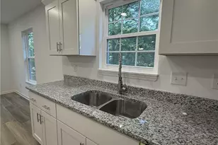 219 Tower Rd, Thomasville, NC 27360 - Photo 10