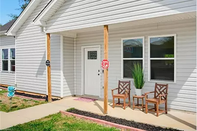 413 Bradley Street, Burlington, NC 27215 - Photo 4