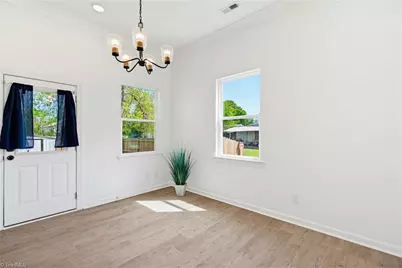 413 Bradley Street, Burlington, NC 27215 - Photo 10