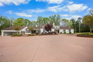 391 Lake Hill Dr, Thomasville, NC 27360 - Photo 2