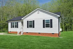 501 Washington St, Graham, NC 27253 - Photo 1