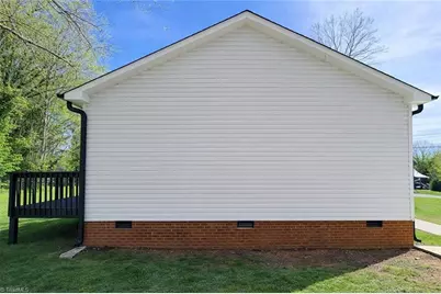 501 Washington Street, Graham, NC 27253 - Photo 32