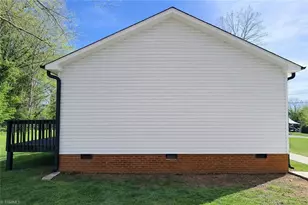 501 Washington St, Graham, NC 27253 - Photo 32