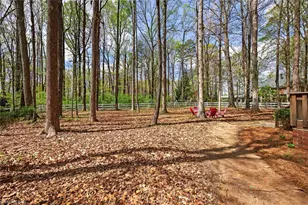 4004 Hiddenwood Ct, Greensboro, NC 27407 - Photo 32