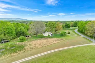 2543 Bethany Ford Rd, Roaring River, NC 28669 - Photo 22