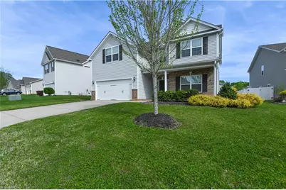 7 Cloverfield Court, Greensboro, NC 27406 - Photo 2