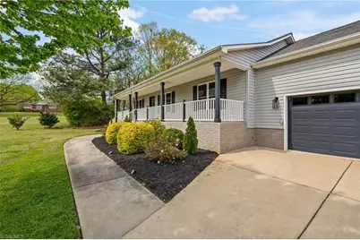 189 Hill Lane, Lexington, NC 27295 - Photo 2