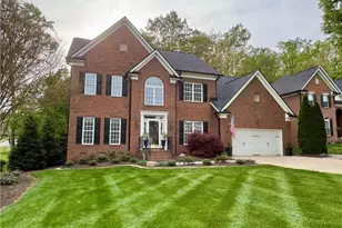 212 Oakmont Park Ct, Kernersville, NC 27284 - Photo 2