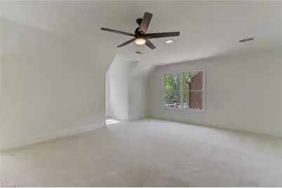 612 Willoughby Boulevard, Greensboro, NC 27408 - Photo 36