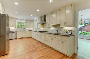 612 Willoughby Blvd, Greensboro, NC 27408 - Photo 16