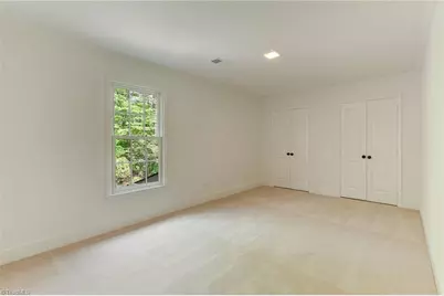 612 Willoughby Boulevard, Greensboro, NC 27408 - Photo 26