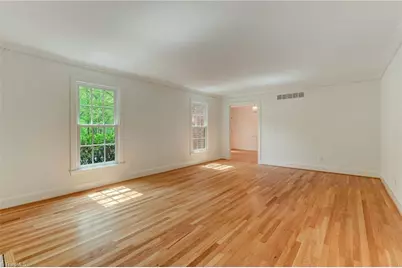 612 Willoughby Boulevard, Greensboro, NC 27408 - Photo 12