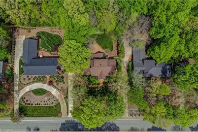 612 Willoughby Boulevard, Greensboro, NC 27408 - Photo 34