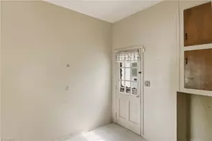 2514 Gracewood Dr, Greensboro, NC 27408 - Photo 24