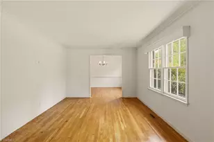 2514 Gracewood Dr, Greensboro, NC 27408 - Photo 4