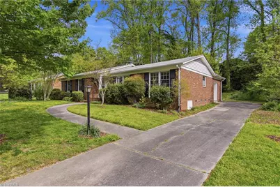 2514 Gracewood Drive, Greensboro, NC 27408 - Photo 32