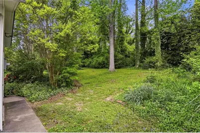 2514 Gracewood Drive, Greensboro, NC 27408 - Photo 28