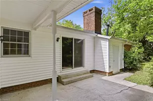 2514 Gracewood Dr, Greensboro, NC 27408 - Photo 26