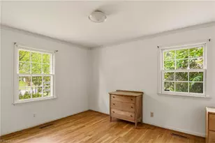 2514 Gracewood Dr, Greensboro, NC 27408 - Photo 18