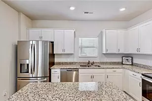 3719 Boxwood Ct, Thomasville, NC 27360 - Photo 12